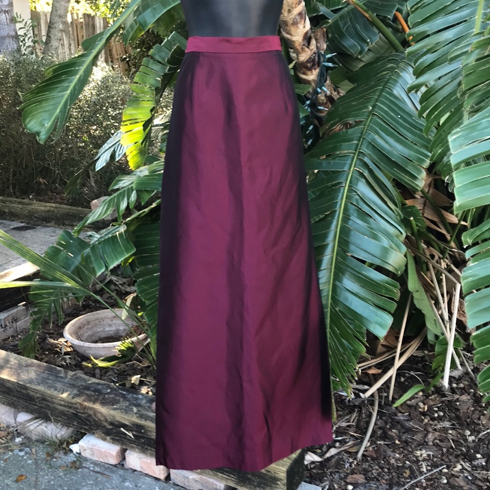 JR nights by Caliendo satin maxi skirt